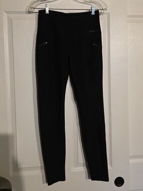 Eddie Bauer Black High Waisred Zipper Pocket Trail Leggings